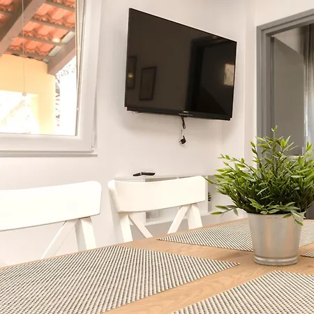 Nyaraló House Violica